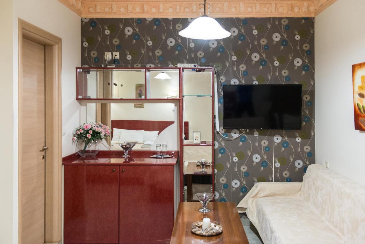 Hotel Aigli Φάρσαλα Εξωτερικό φωτογραφία