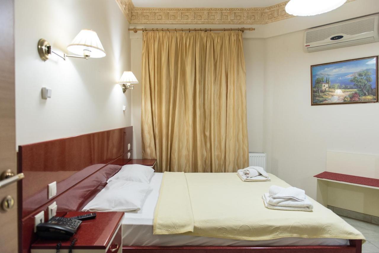 Hotel Aigli Φάρσαλα Εξωτερικό φωτογραφία